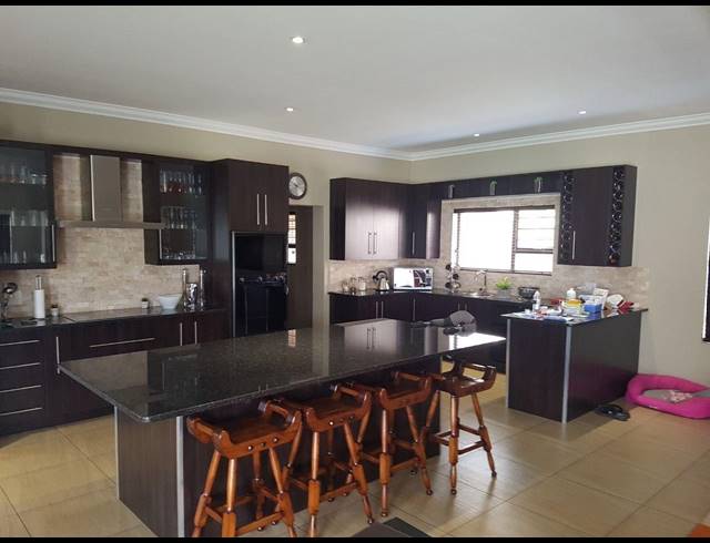 4 BEDROOM HOUSE SOLD IN ZAMBEZI COUNTRY ESTATE